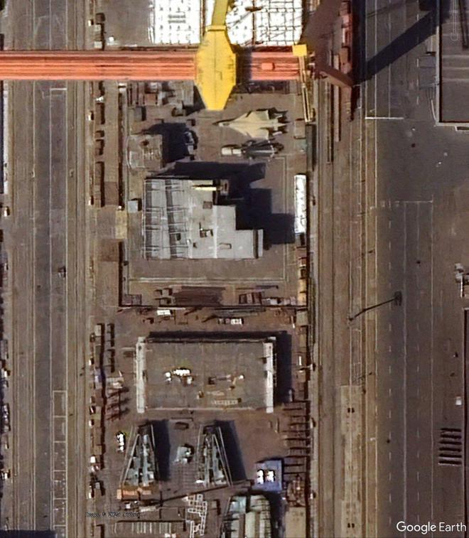 美卫星发现004航母大连开建!四条电弹、核动力排水量超10万吨？(图3)