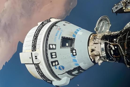 刚收到大合同波音就把它搞砸：距地36000公里处卫星竟然解体了(图5)