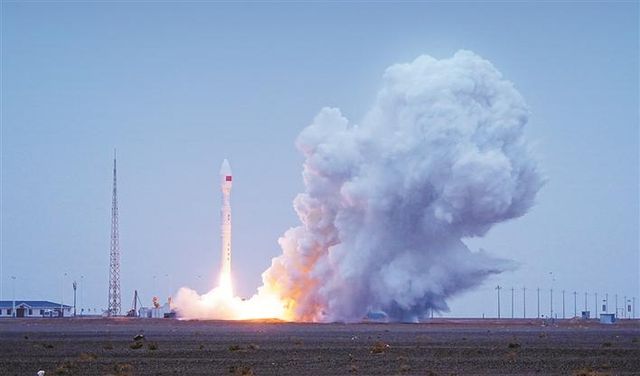 “塔大胡杨一号”卫星升空(图1)