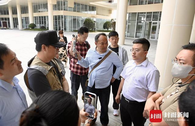 今年还将发射10颗卫星 网络名人探秘眉山“太空之眼”建设密码｜网络名人四川行(图3)