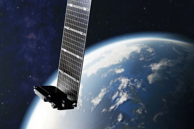 523枚“星链”卫星坠向地球中国有办法让卫星多干8年！(图3)