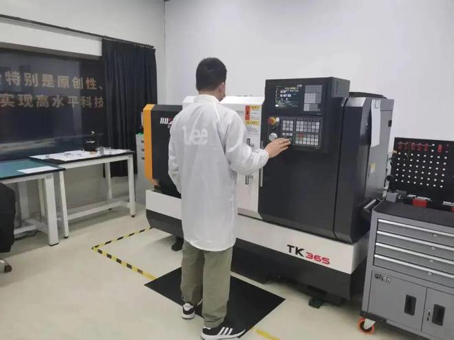 打赢打好转型发展攻坚战突围战丨松江锚定卫星互联网打造新质生产力增长极(图5)