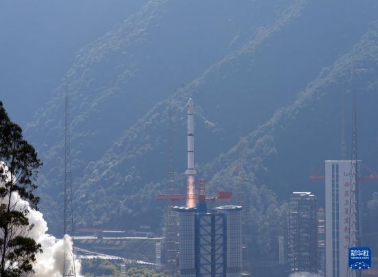新华全媒+｜我国成功发射爱因斯坦探针卫星 长征火箭年度首飞告捷(图1)