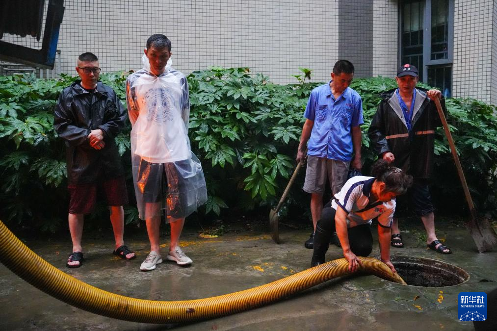 成都发布暴雨红色预警(图5)