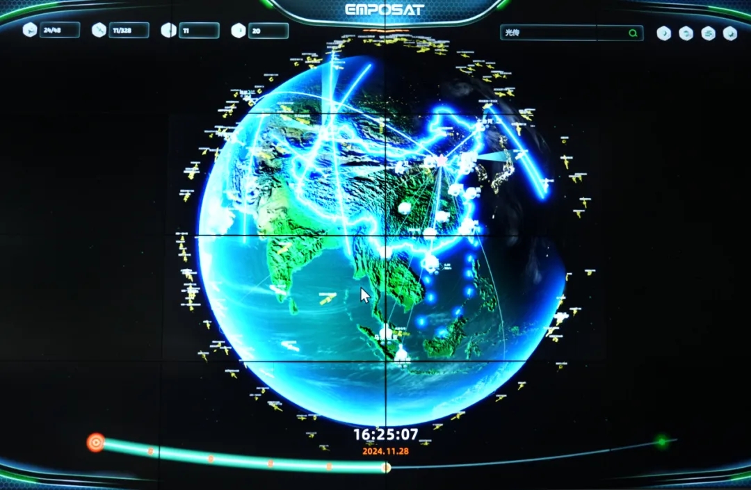2025空天信息大会开幕聚焦空天信息和商业航天(图1)