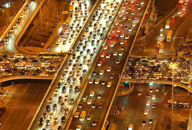 北京创造基建奇迹：耗资125亿修地下高速困难重重为啥还要修？(图3)
