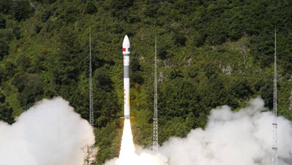 中国在西昌成功发射巴基斯坦遥感卫星01星助力国土普查与防灾减灾(图1)