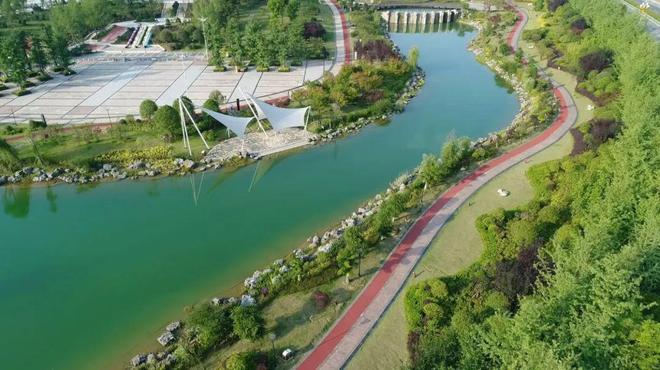 遵义市委常委、仁怀市委书记常文松：推动城市转型促进产业升级(图6)