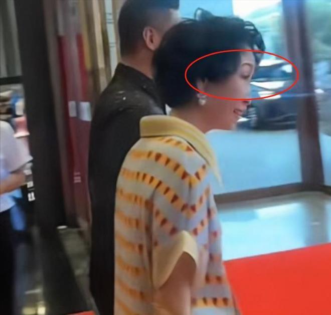 阎维文妻子现状：66岁驼背苍老瘦成皮包骨夫妻差1岁像两代人(图16)