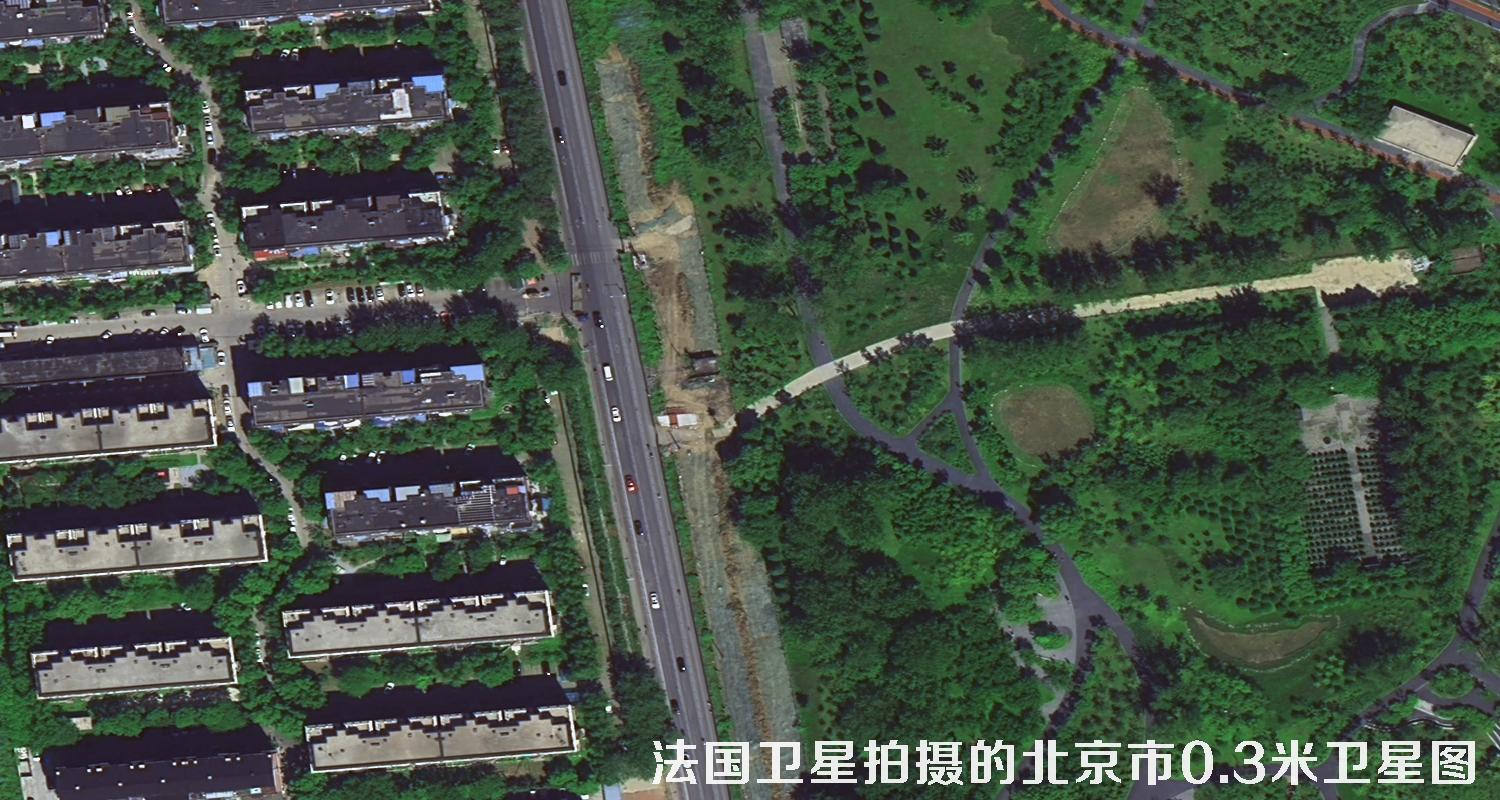 华为Mate 70 Pro+：卫星通话与红枫影像开启你的智慧生活新体验！(图1)