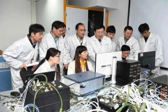 新对话·金顶之约｜问天·星途与山路(图1)